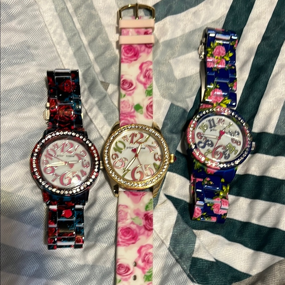 Floral Patterned Watches Set
